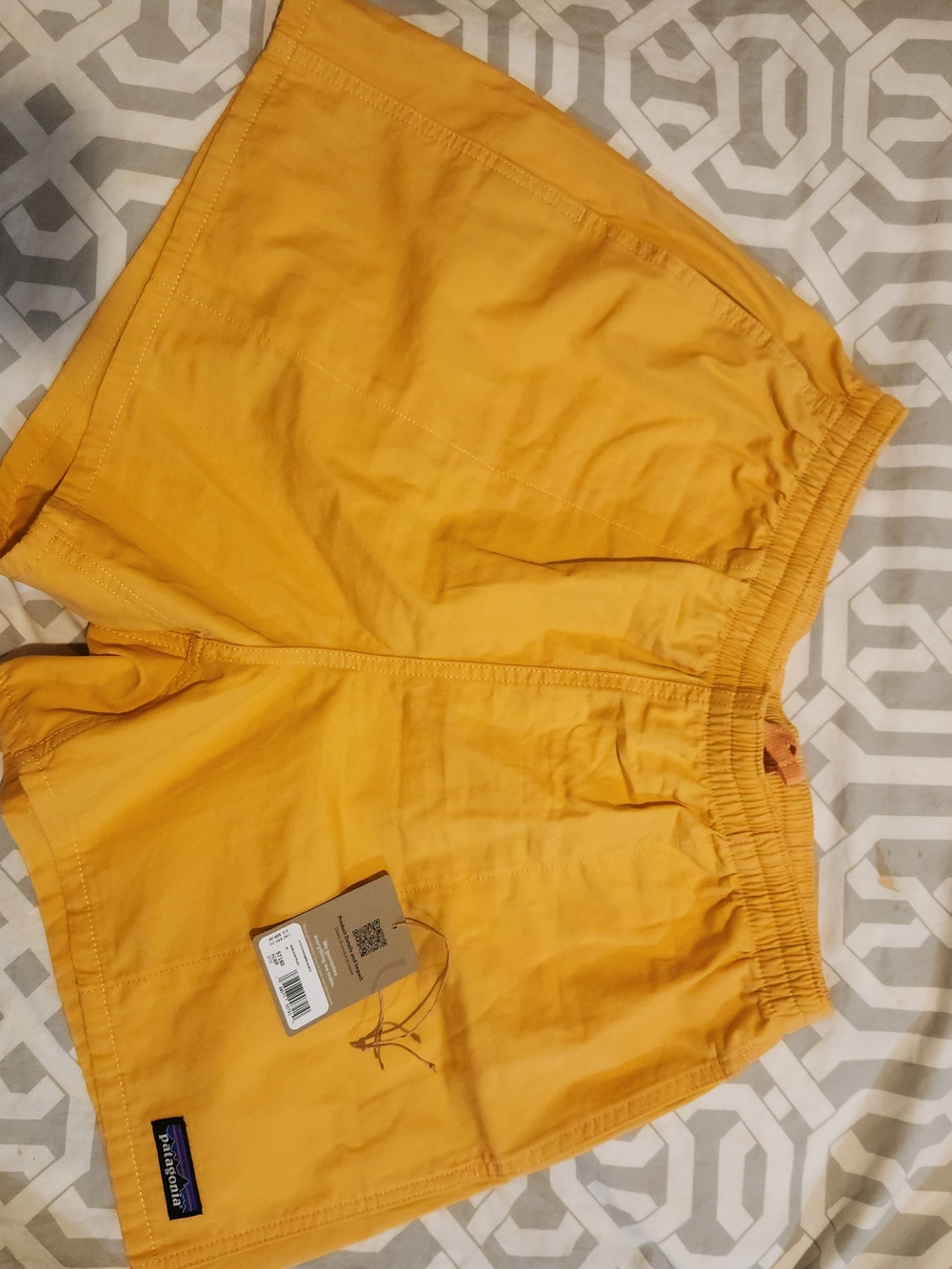 NWT Patagonia Women's Funhoggers 4" Inseam Everyday Outdoor Shorts Size M - Picture 4 of 9